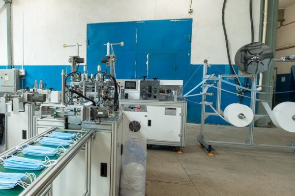 Производственный комплекс оборудования для  материала мельтблаун